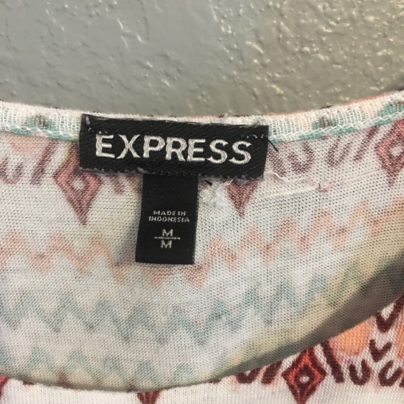 Express Crop Top - Picture 4 of 5